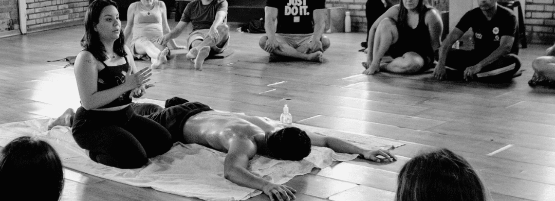 Curso de Massagem Tântrica no Espaço Mani {{brizy_dc_image_alt imageSrc=